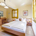 Watzdorfer Geleitschenke Und 3*