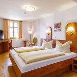 Hotel Watzdorfer Geleitschenke Und