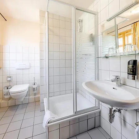 Watzdorfer Geleitschenke Und Hotel