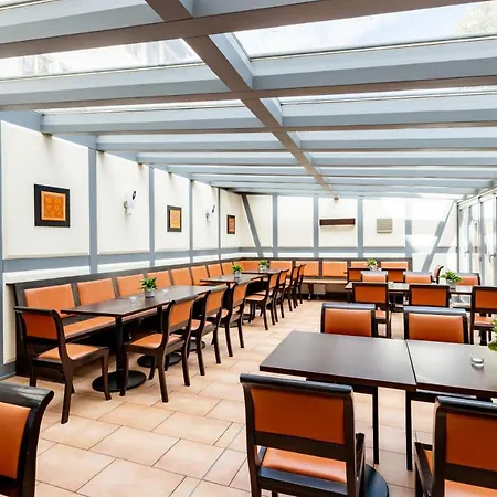 Hotel Watzdorfer Geleitschenke Und *