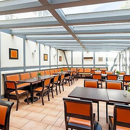 Watzdorfer Geleitschenke Und Hotel 3*