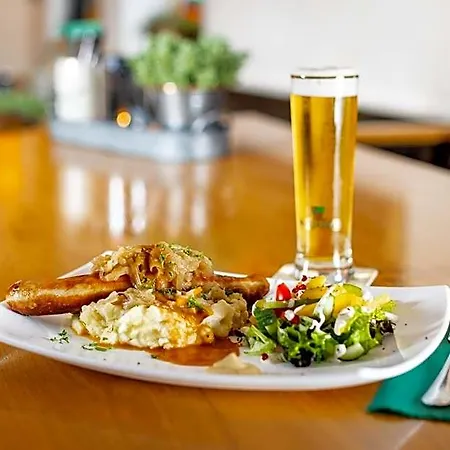 Hotel Watzdorfer Geleitschenke Und 3*