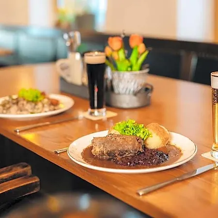 Hotel Watzdorfer Geleitschenke Und 3*