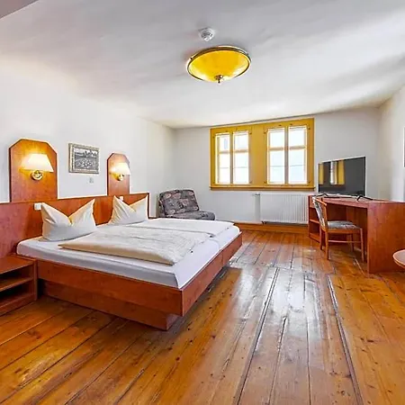 Watzdorfer Geleitschenke Und Hotel