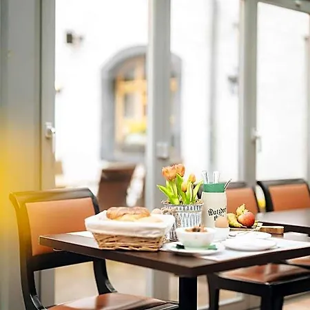 Hotel Watzdorfer Geleitschenke Und