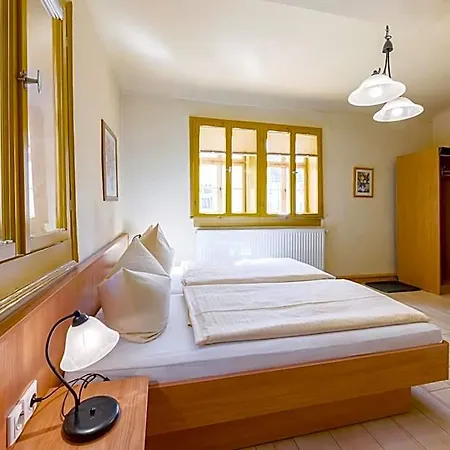 Watzdorfer Geleitschenke Und Hotel 3*
