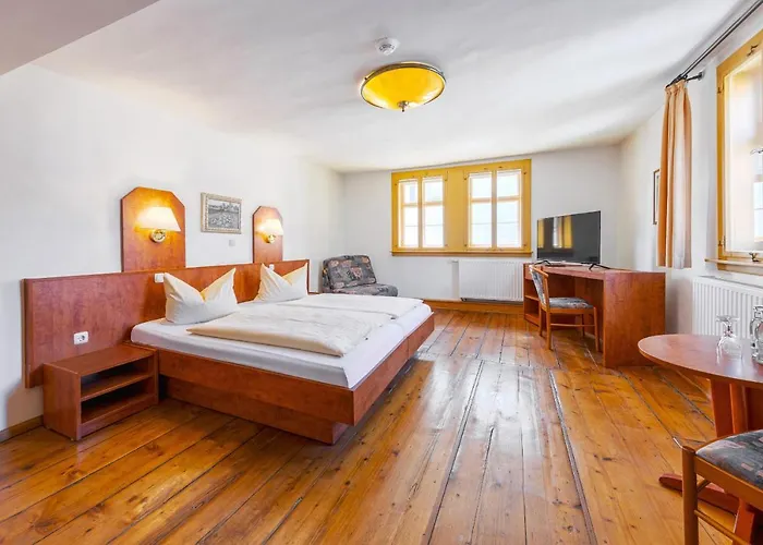 Hotel Watzdorfer Geleitschenke Und