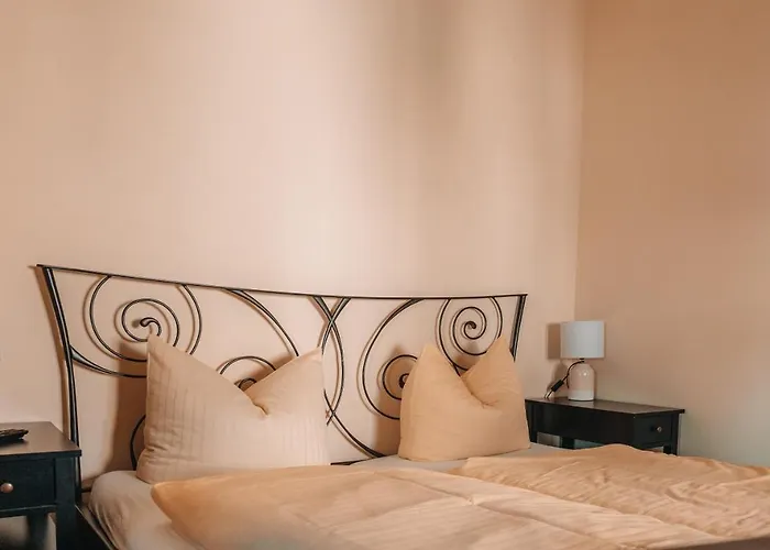 Watzdorfer Geleitschenke Und Hotel 3*